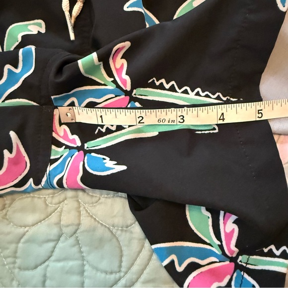 Men’s Chubbies Black Swim Shorts with Tropical Print Size Large “Havana Nights” - Picture 8 of 9